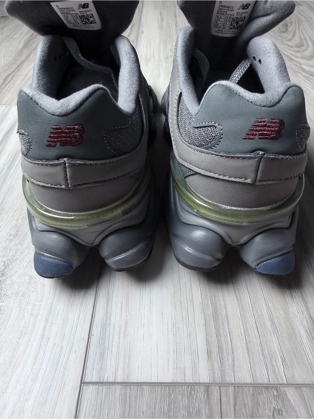 New Balance 9060 Castlerock Navy Silver Sneakers Men 8.5 Women 10